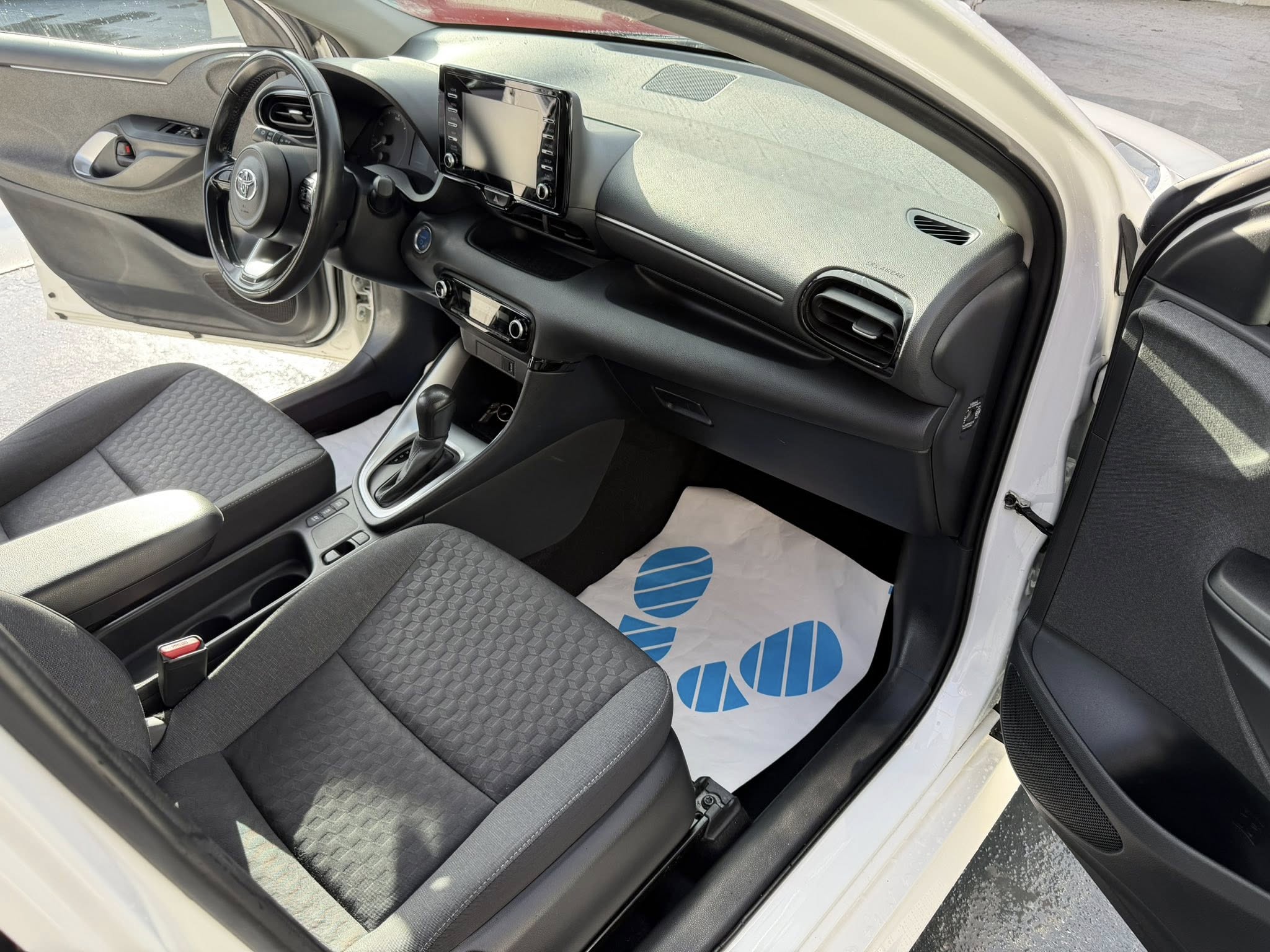 Toyota yaris  hybride