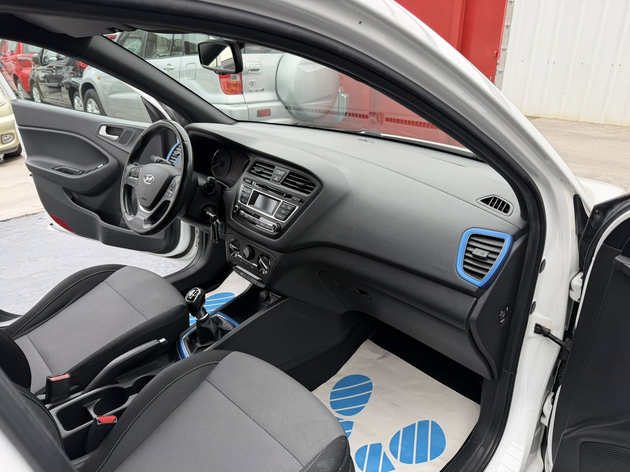 Hyundai i20 